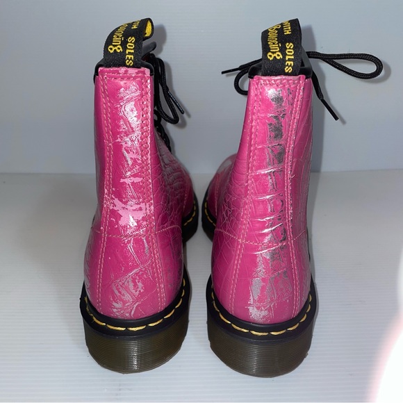 Dr. Martens AirWair Combat boots Pink w/Silver brush strokes 💞 - Picture 4 of 12